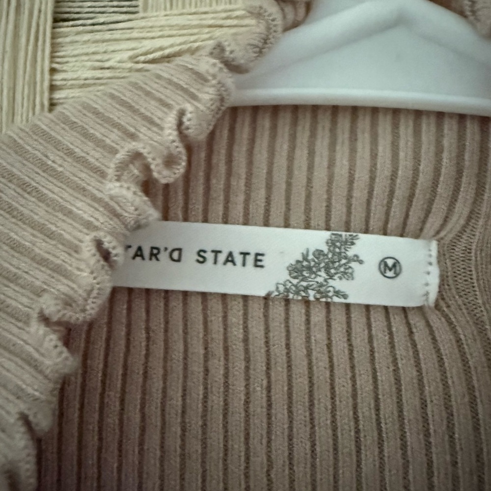 Altar’d State Women's Ribbed Mock Neck Top in Taupe - Picture 3 of 3